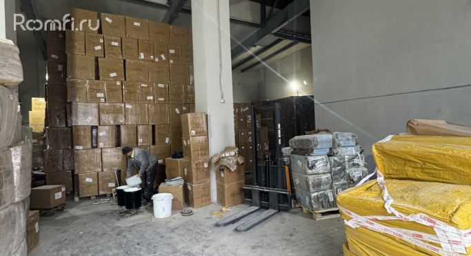 Продажа производственного помещения 625 м², Рощинская улица - фото 2