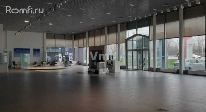 Аренда торгового помещения 1500 м² - фото 1