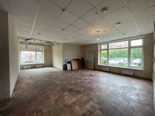 Аренда торгового помещения 127.4 м²