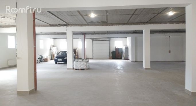 Аренда торгового помещения 750 м², Центральная улица - фото 4