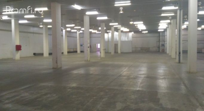 Продажа производственного помещения 2900 м², Комсомольская улица - фото 1