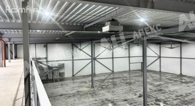 Продажа склада 3000 м², Центральная площадь - фото 1