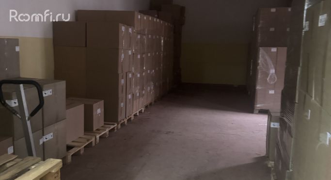 Продажа производственного помещения 882 м², Комсомольская улица - фото 2