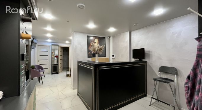 Продажа торгового помещения 181.4 м², улица Космонавтов - фото 2