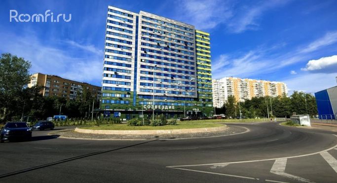 Продажа торгового помещения 239 м², Октябрьский бульвар - фото 1