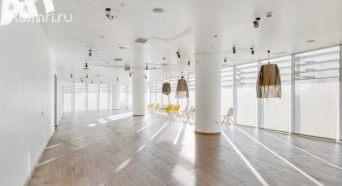 Аренда офиса 603 м², Ленинградская улица - фото 2