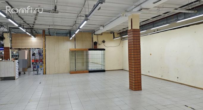 Аренда торгового помещения 1300 м², Спортивная улица - фото 3