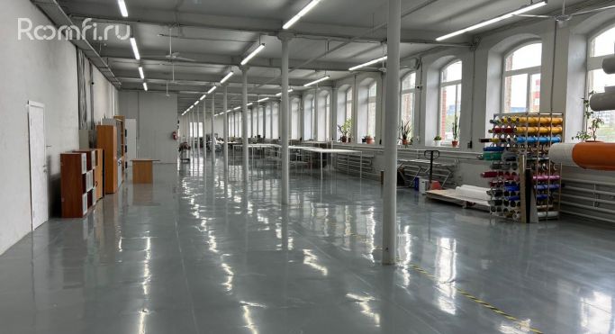 Продажа производственного помещения 3597 м², Комсомольская улица - фото 1