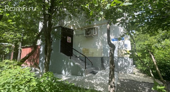 Аренда торгового помещения 9.6 м² - фото 2