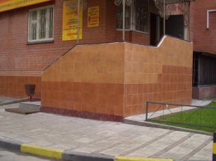 Аренда торгового помещения 150.6 м²