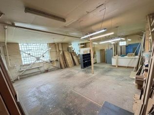 Аренда производственного помещения 210 м²