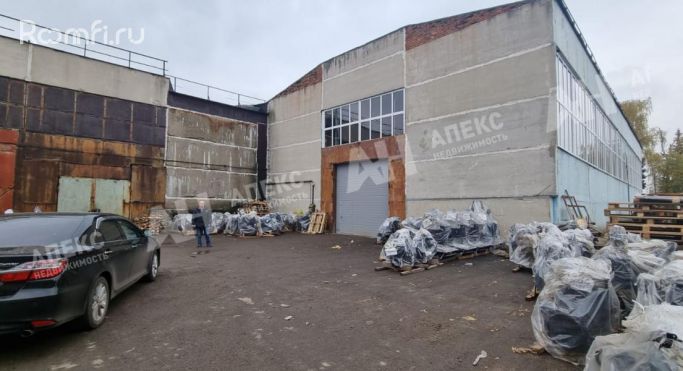 Аренда производственного помещения 1400 м², Индустриальная улица - фото 1