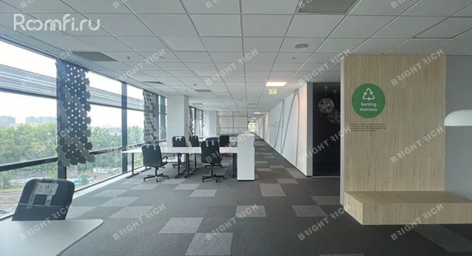 Аренда офиса 1355.2 м², Ленинградская улица - фото 1