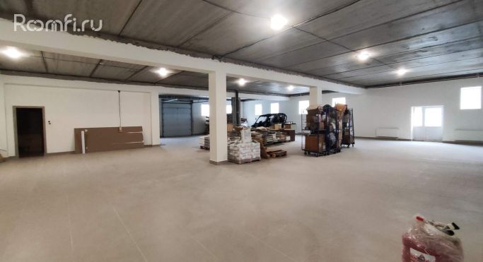 Аренда торгового помещения 750 м², Центральная улица - фото 4