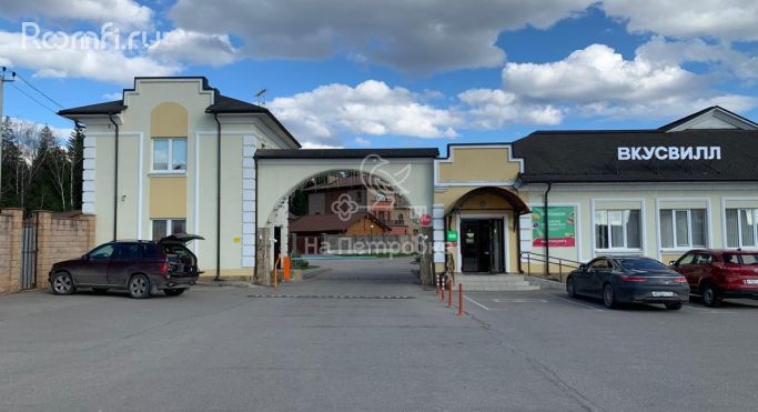 Продажа торгового помещения 650 м² - фото 2