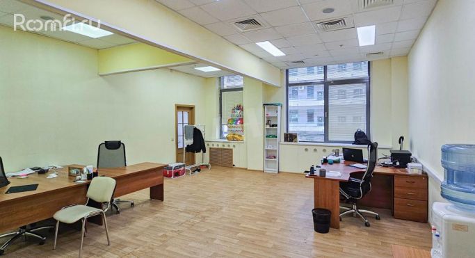 Аренда офиса 43 м², бульвар Строителей - фото 1