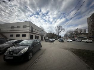 Аренда торгового помещения 1500 м²