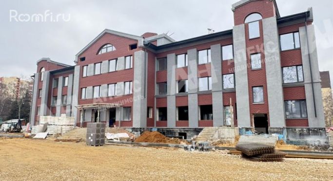 Аренда помещения свободного назначения 600 м², Октябрьский проспект - фото 1