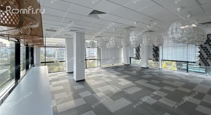 Аренда офиса 4047.6 м², Ленинградская улица - фото 3