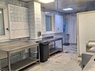 Аренда помещения свободного назначения 196 м²