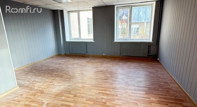 Продажа торгового помещения 520 м², Красная улица - фото 3