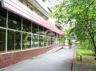 Аренда торгового помещения 320 м²