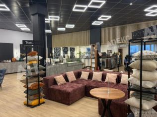 Аренда помещения свободного назначения 645 м²