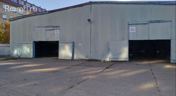 Продажа помещения свободного назначения 1500 м², Российская улица - фото 1