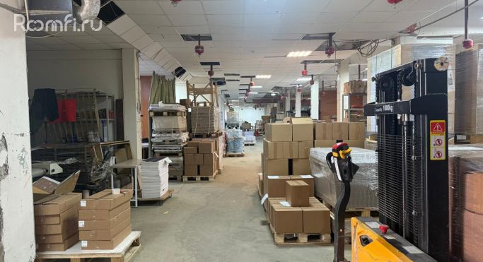 Продажа производственного помещения 741.5 м², Комсомольская улица - фото 1