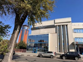 Аренда торгового помещения 320 м²