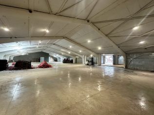 Продажа помещения свободного назначения 4000 м²