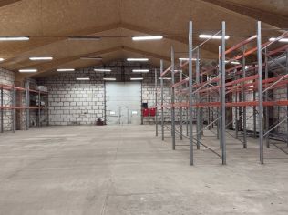 Аренда торгового помещения 1000 м²