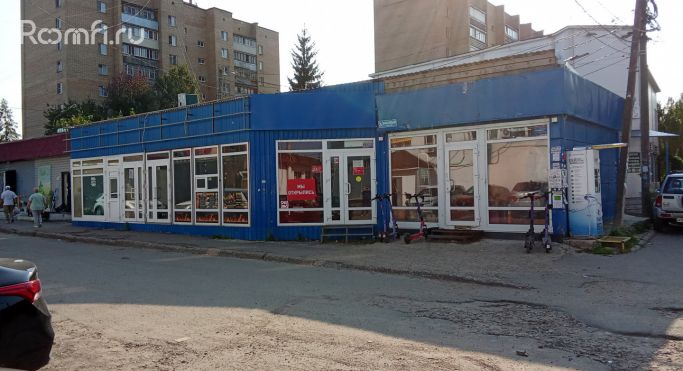 Продажа торгового помещения 100 м², Вишнёвый бульвар - фото 1