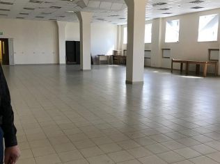 Аренда торгового помещения 1700 м²
