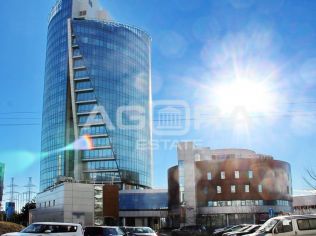 Аренда торгового помещения 1100 м²