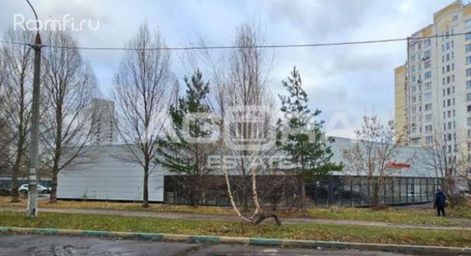 Продажа торгового помещения 1303 м², улица Черёмухина - фото 1