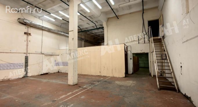 Аренда склада 306 м², Фабричная улица - фото 1