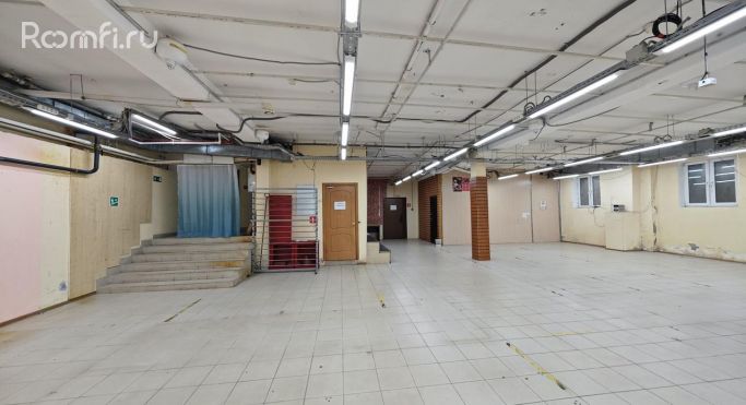 Аренда торгового помещения 1300 м², Спортивная улица - фото 2