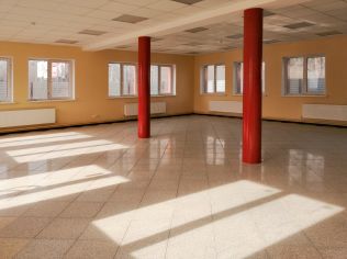 Аренда помещения свободного назначения 180 м²