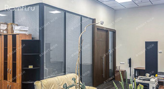 Аренда офиса 183.6 м², Западная улица - фото 1