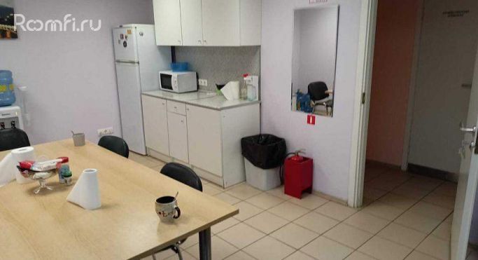 Продажа помещения свободного назначения 221.2 м², Советская улица - фото 2