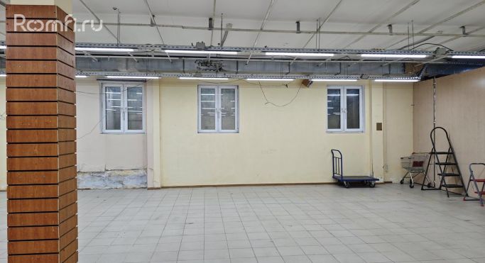 Аренда торгового помещения 300 м², Спортивная улица - фото 2