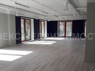 Аренда помещения свободного назначения 136 м²