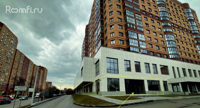 Продажа торгового помещения 332.4 м², Центральная улица - фото 2