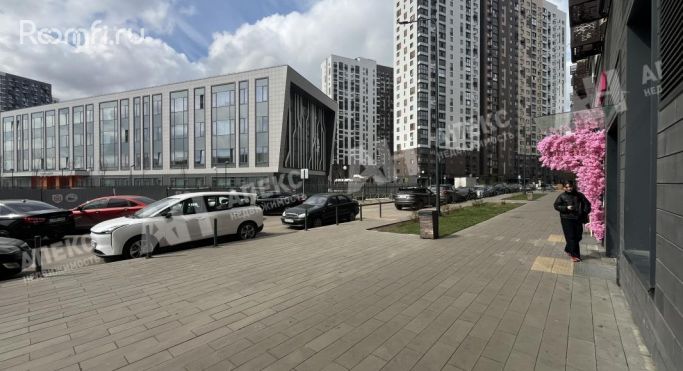 Продажа помещения свободного назначения 176 м², Рождественская улица - фото 2