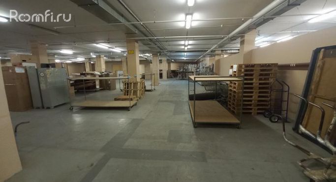 Аренда склада 212 м², Луговая улица - фото 1