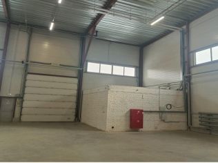 Аренда производственного помещения 896 м²