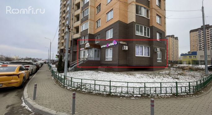 Продажа торгового помещения 162.2 м², Заречная улица - фото 1
