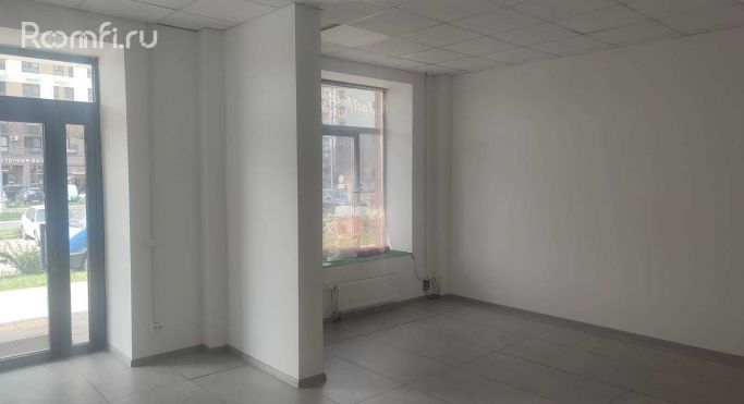 Аренда торгового помещения 32 м², Каштановая улица - фото 1