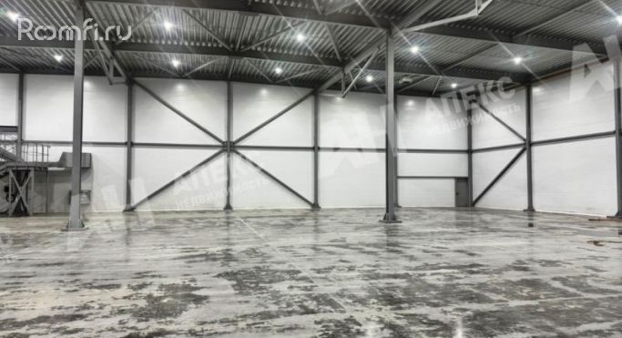 Продажа склада 1500 м², Центральная площадь - фото 1